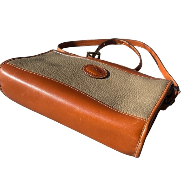 Vintage Dooney & Bourke All Weather Leather Handbag - Picture 2 of 6